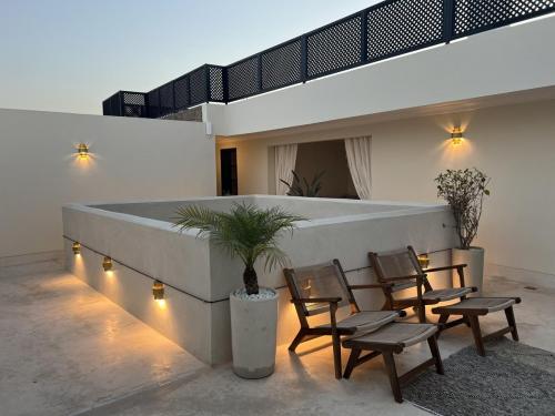 Riad Nayl Medina (41)